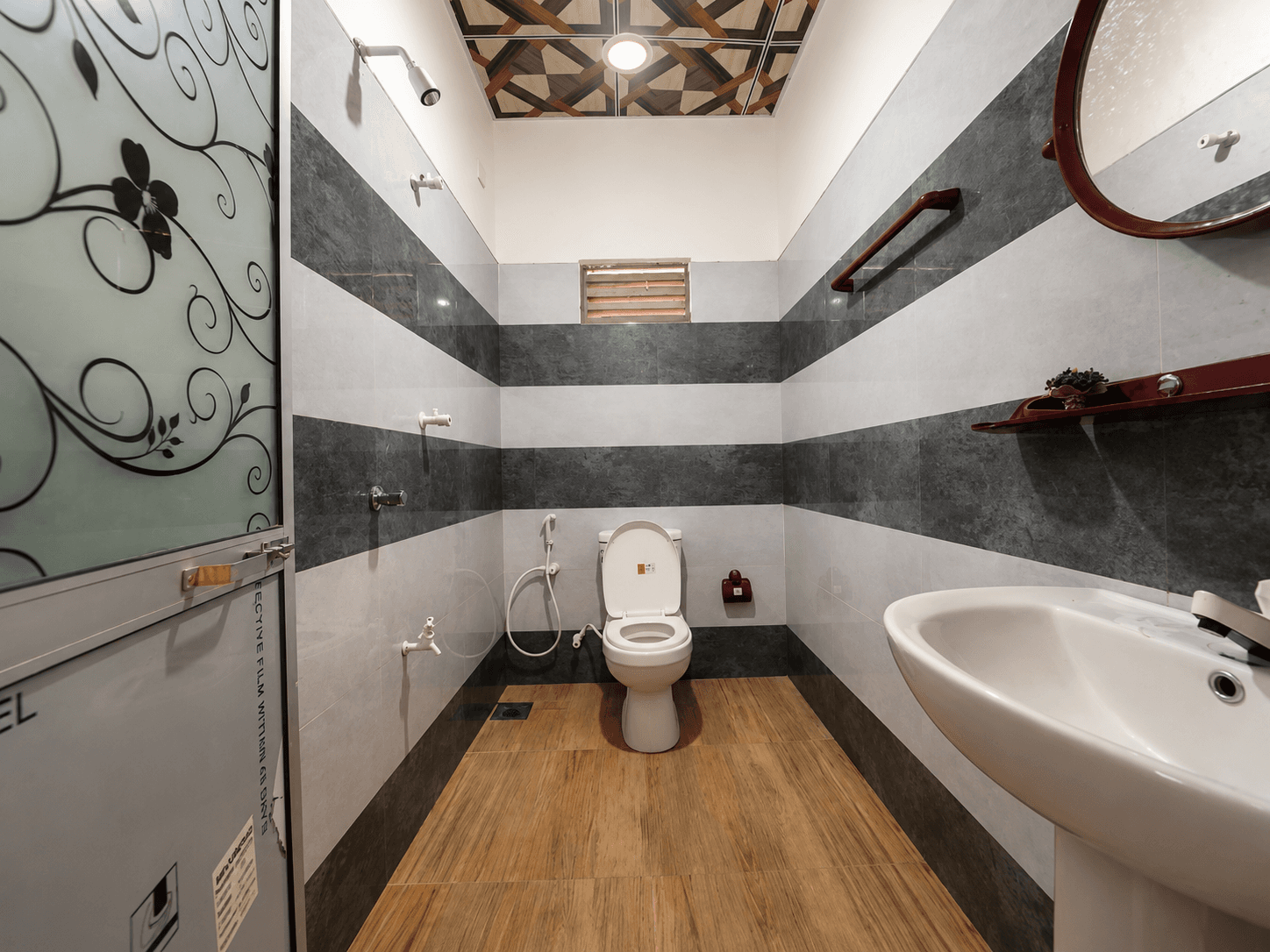 Triple Room with Private Bathroom thumbnail 4