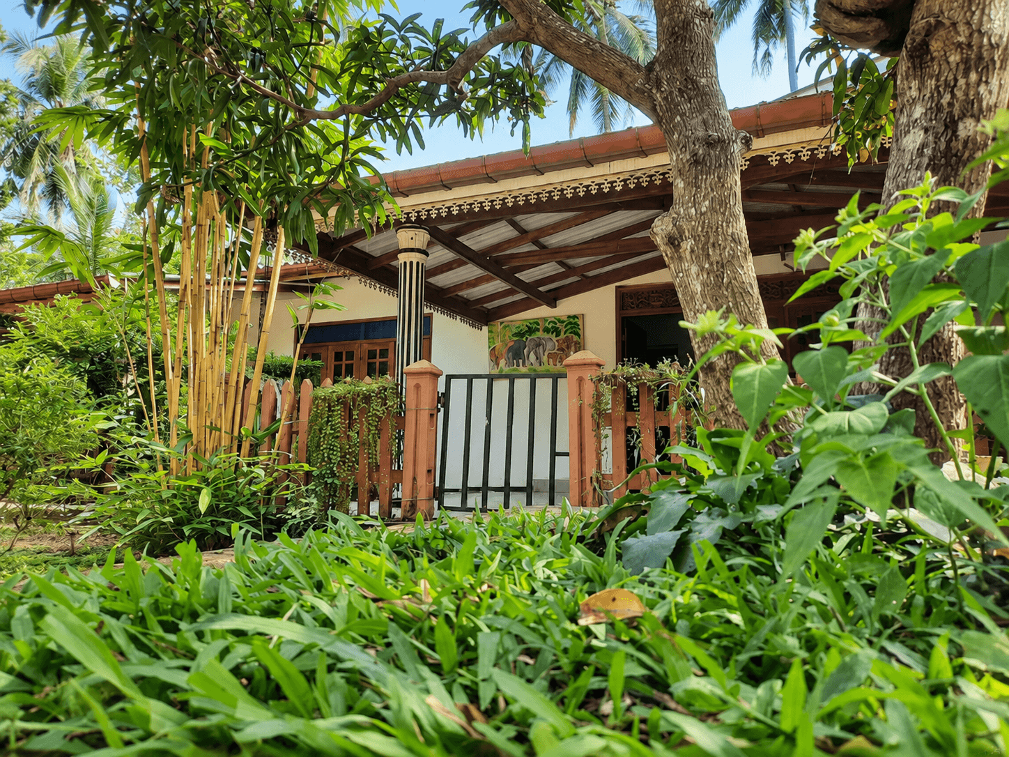 Garden Bungalow Facade